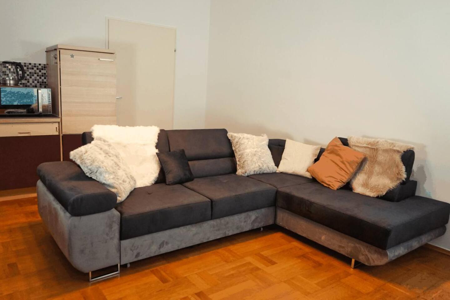 Beautiful Apartments Near Hauptbahnhof Bécs Kültér fotó