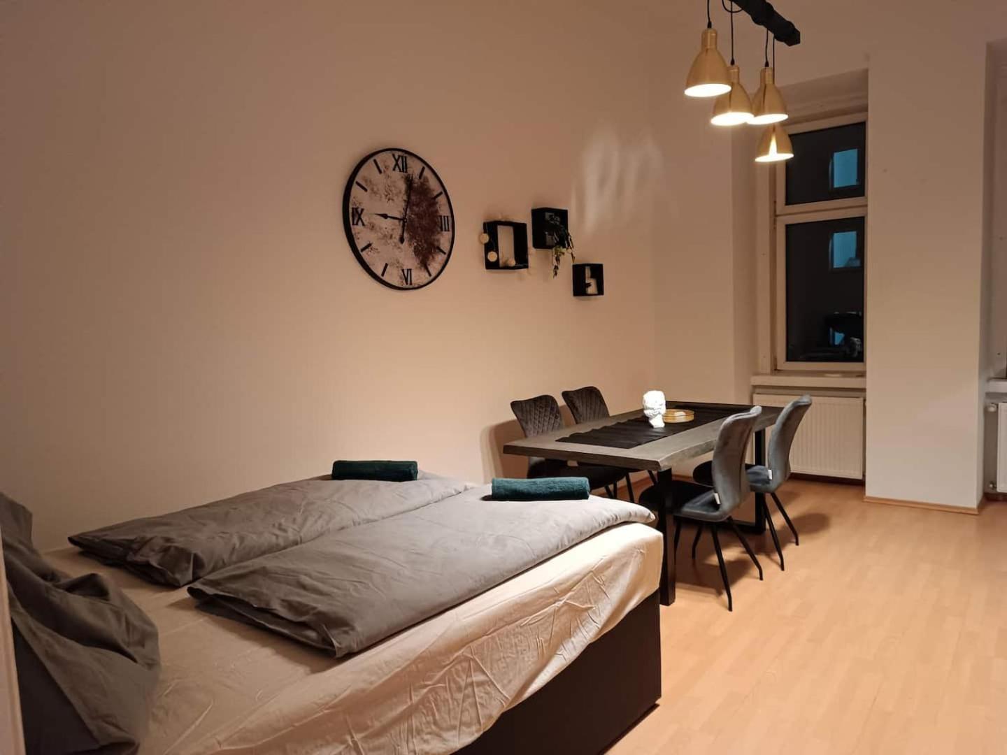 Beautiful Apartments Near Hauptbahnhof Bécs Kültér fotó